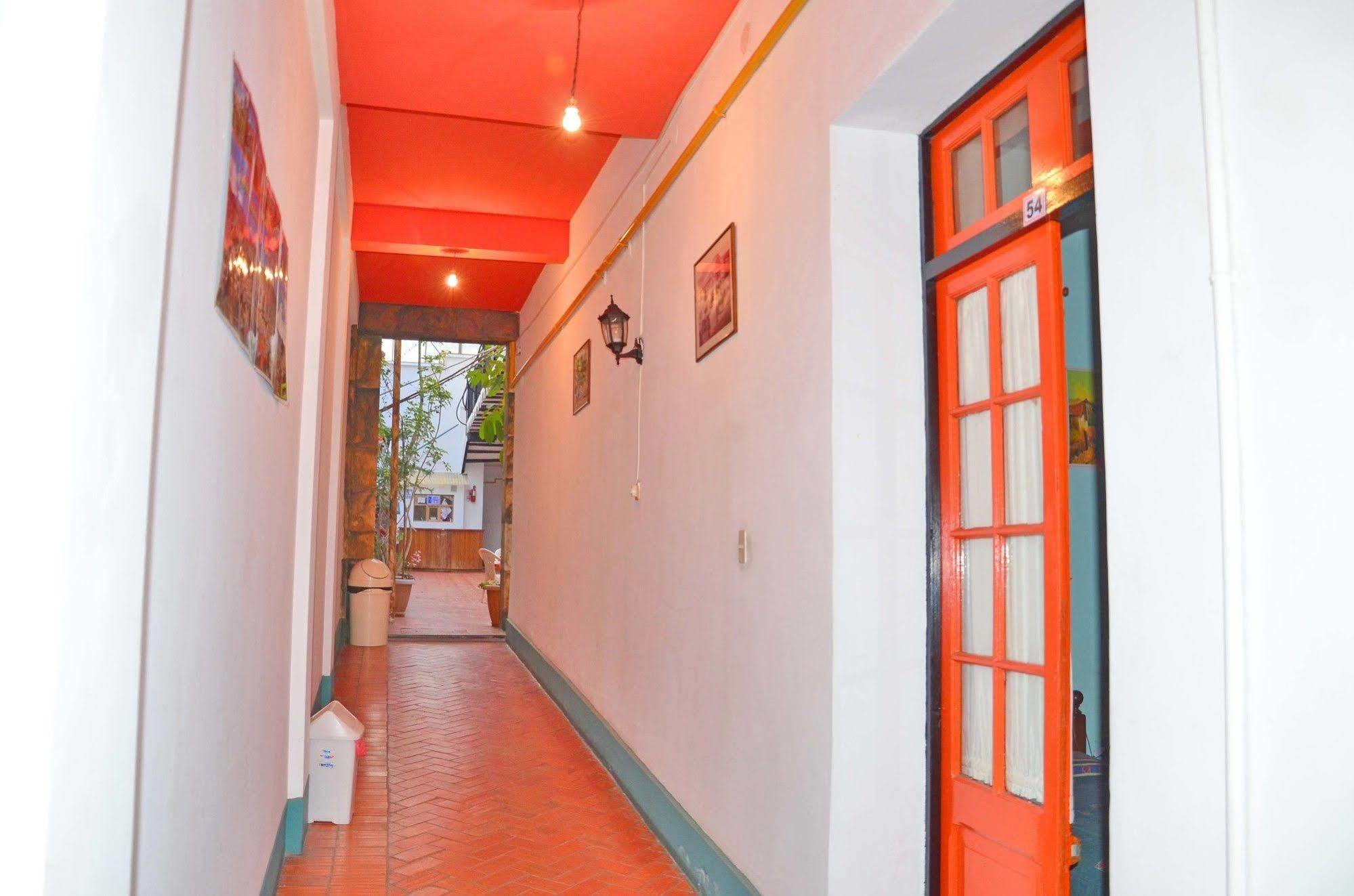 Momema Inn ラパス エクステリア 写真
