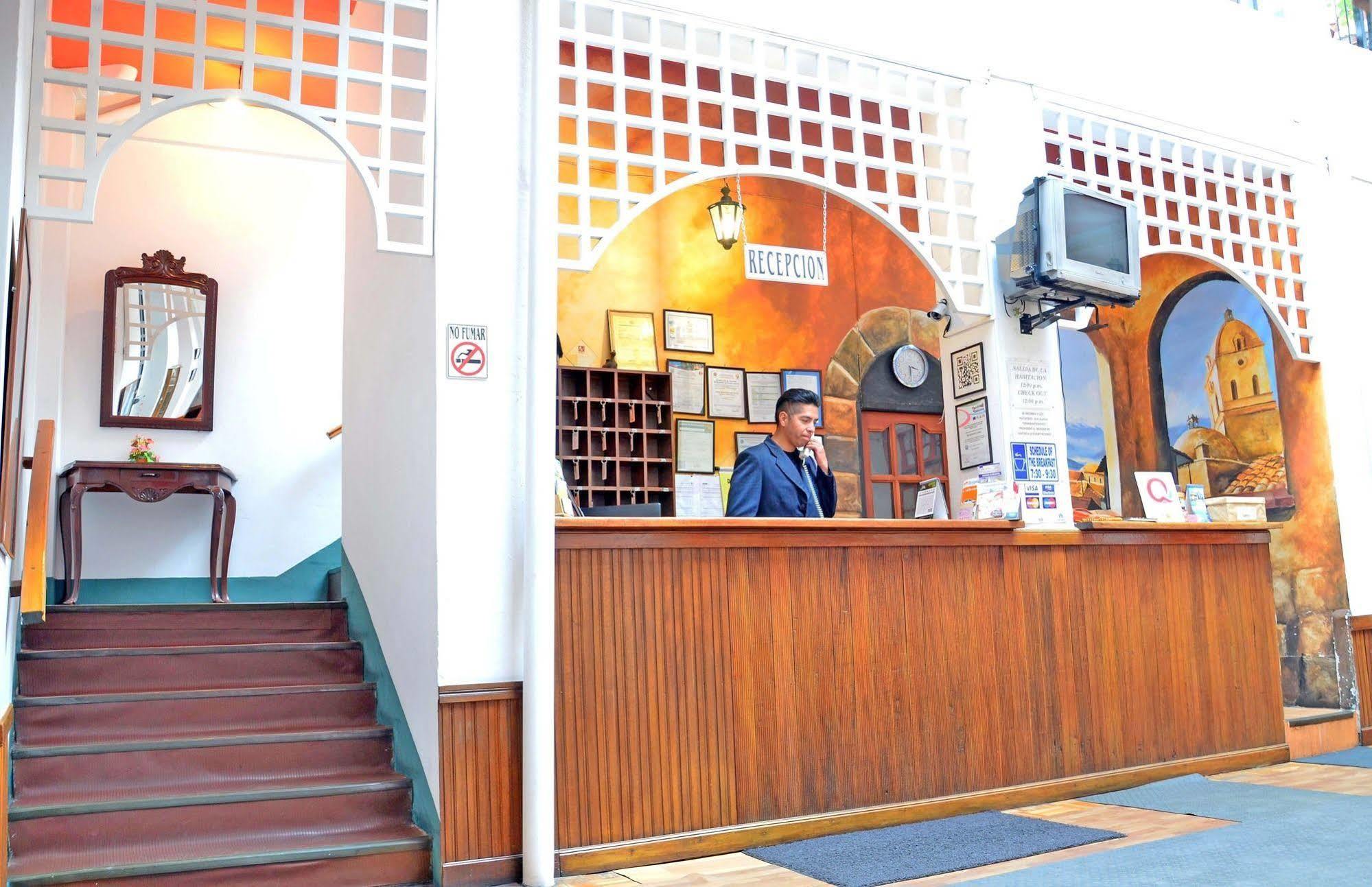 Momema Inn ラパス エクステリア 写真