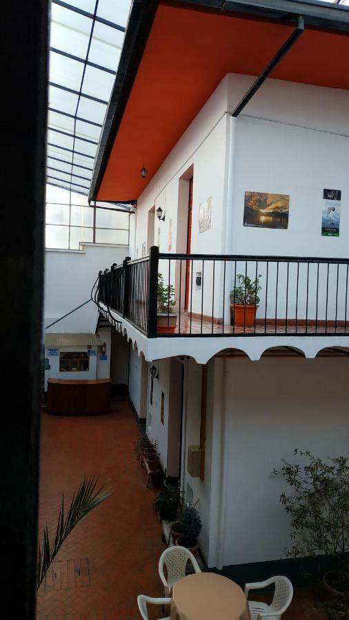 Momema Inn ラパス エクステリア 写真
