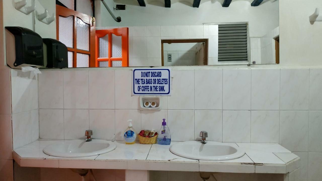 Momema Inn ラパス エクステリア 写真